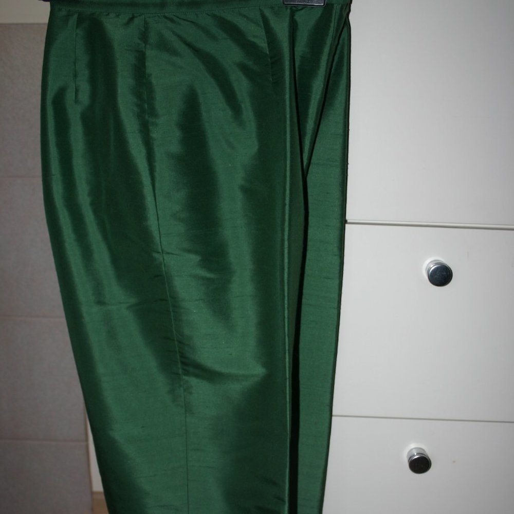 SAKS Fifth Avenue Folio Collection Emerald Green 100% Silk Pant Size 8 Pristine